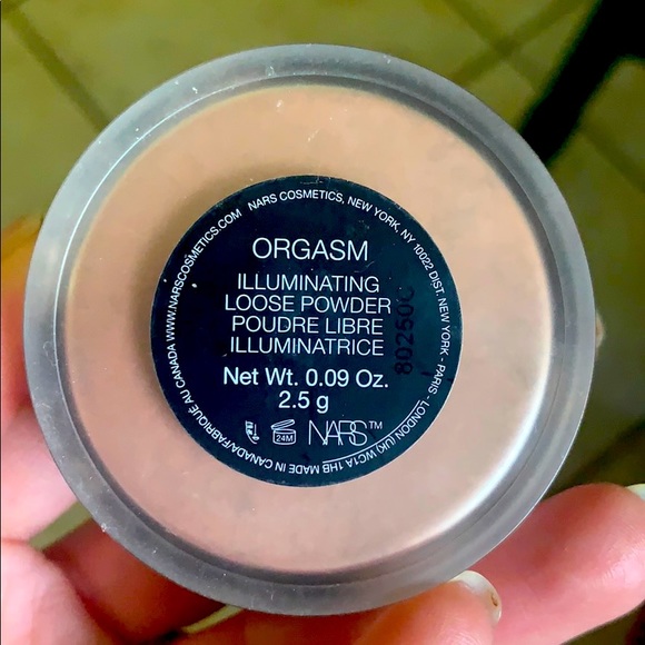 NARS Powder - Picture 2 of 2